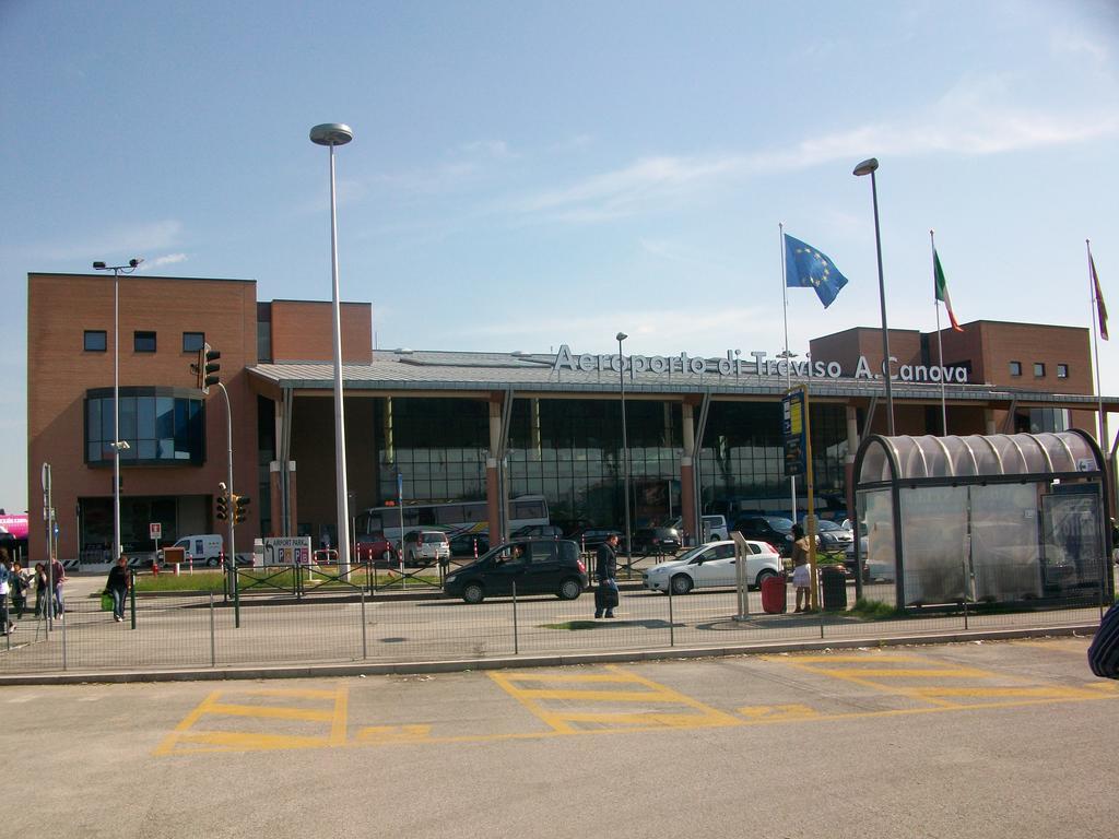 Mamma Mia On Ground Floor With Private Parking Tv-Venice Treviso Exterior photo